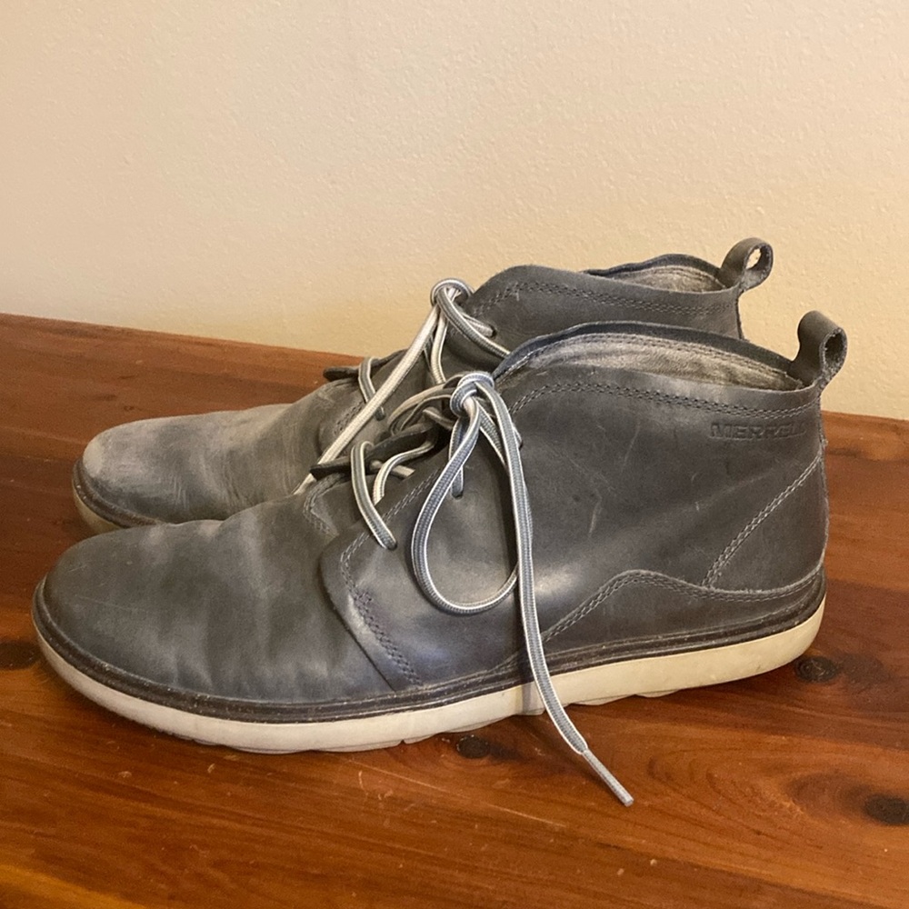 Merrell Women’s Gray Casual Chukka Boots